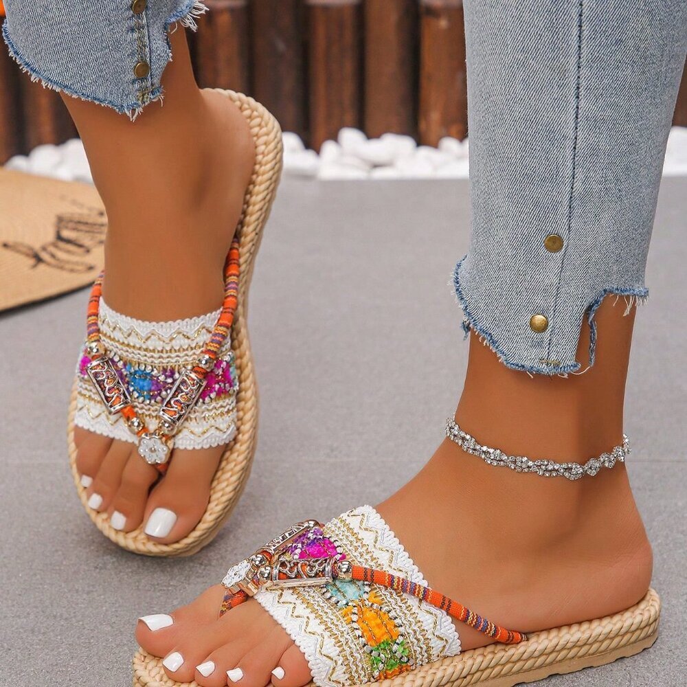 White Bohemian Women's Embroidered Flip Flop Flat Sandals - Picture 4 of 5